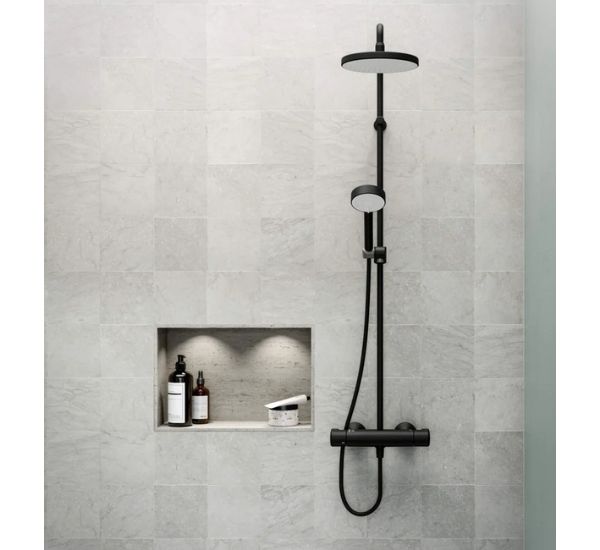 Sadesuihkusetti Oras Nova 7402-33, termostaattihanalla, mattamusta